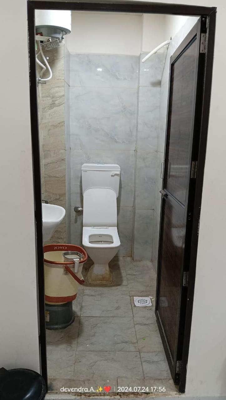 Hotel Ganga Sagar Ujjain Esterno foto